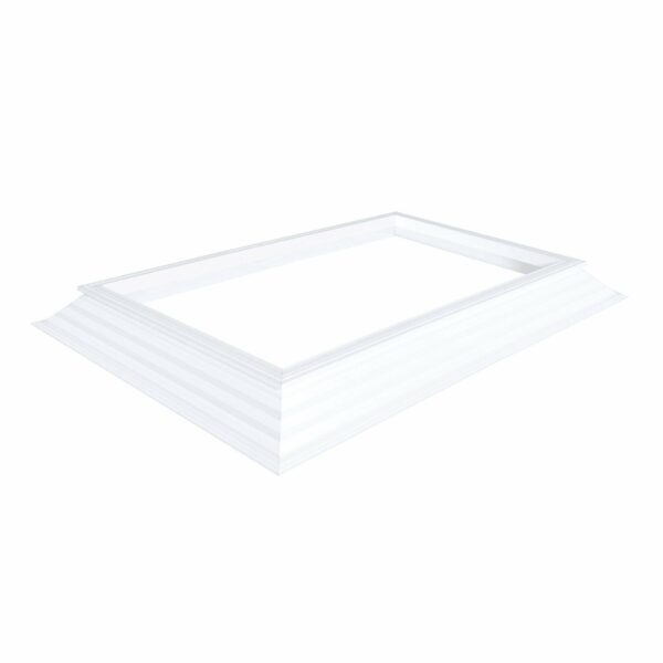 ventilerende pvc-opstand 16/20 EP met enkele elektrische kettingmotor 0450 x 0450 mm Let op! Dakopening = 650 x 650 mm